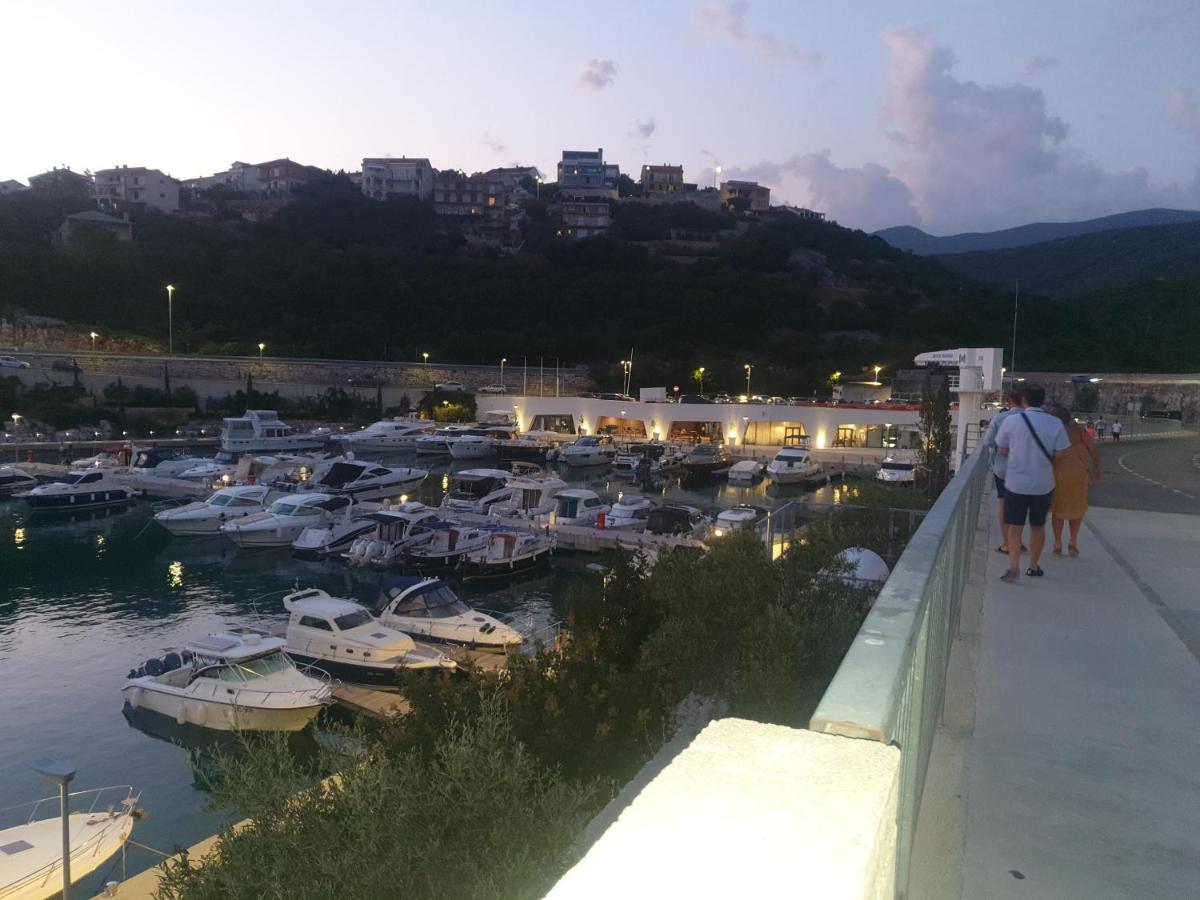 Apartman Joki ノヴィ・ヴィノドロスキー エクステリア 写真
